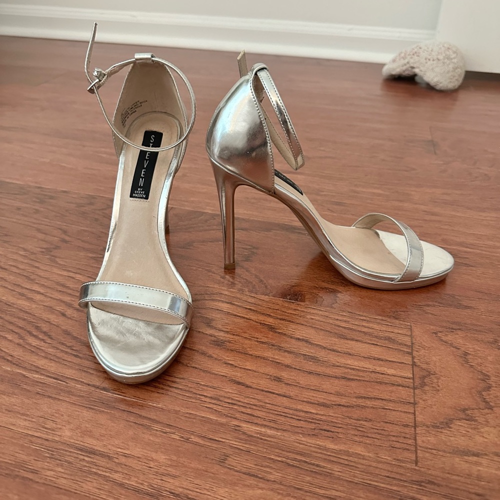 Steve Madden Silver Ankle Strappy Heels Sandals Stilettos